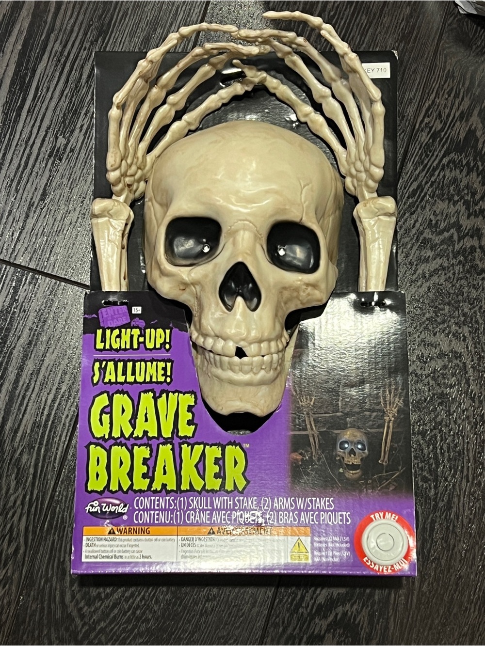 Fun World Halloween Skeleton peeper grave breaker light up eyes new